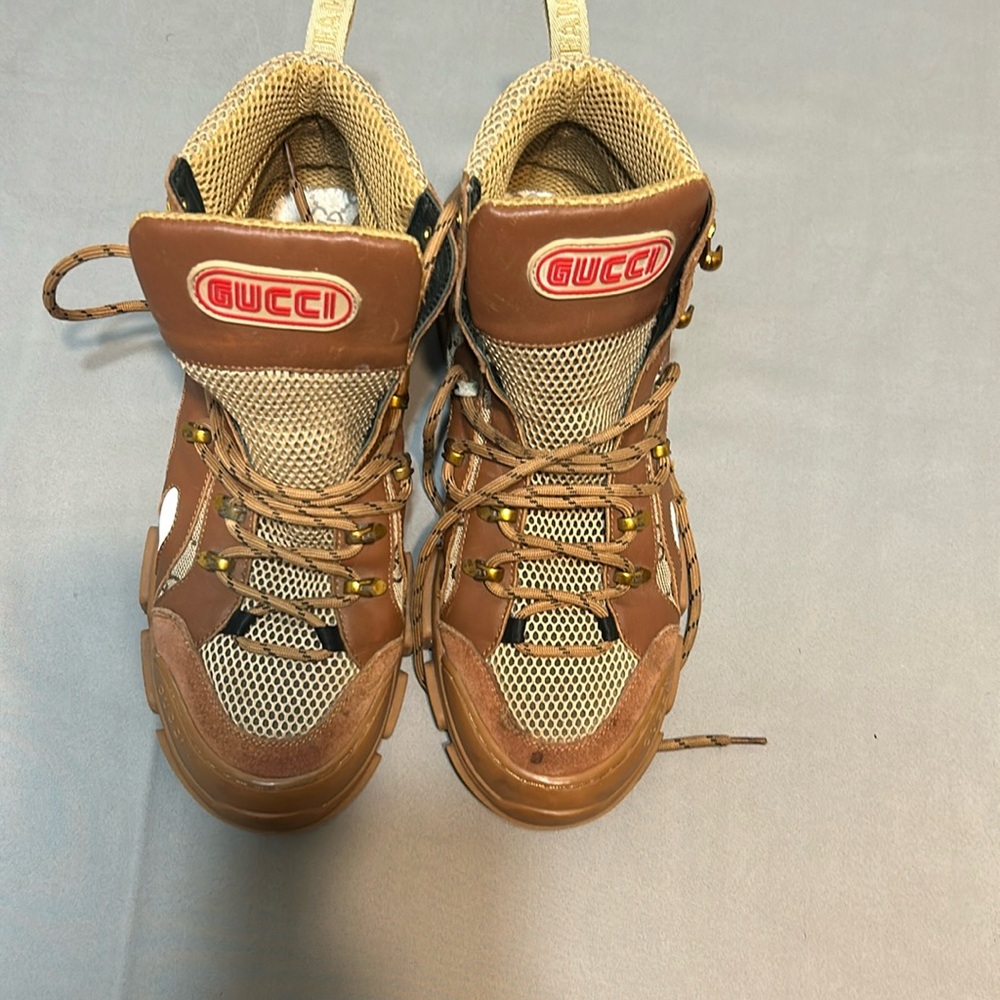 Used Gucci boots size 10 in men